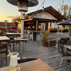 <b>Rooftop</b>